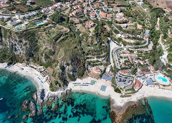LUZIA AGRIRESORT - Piscina Panoramica e vista Mare a Capo Vaticano